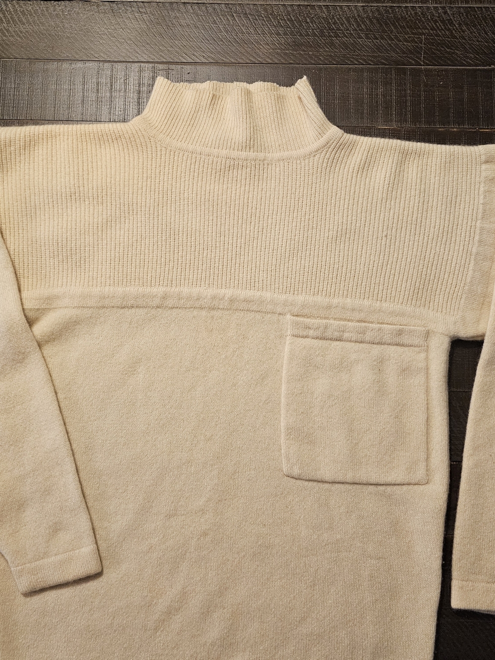 NWOT Simplice 100% Cashmere Turtleneck Sweater with Front Patch Pocket PS